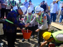 Wakapolda Sulsel Letakkan Batu Pertama Pembangunan Gudang Ketahanan Pangan Polri di Bantaeng*