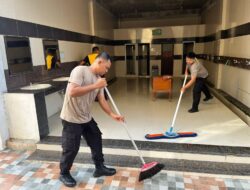 Polsek dan Polsubsektor Kompak Bersihkan Rumah Ibadah, Wujud Nyata Polri Untuk Masyarakat