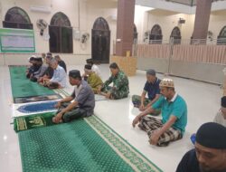 Bangun Subuh Demi Rakyat, Babinsa Kodim 1420/Sidrap Gelar Safari Subuh dan Komsos Serentak