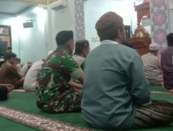 Agar selalu terjalin hubungan yang harmonis Babinsa Koramil Jajaran Kodim 1420/Sidrap melaksanakan safari sholat subuh berjamaah
