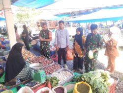 Babinsa Koramil 1420-07/Baranti Pantau Harga Sembako di Pasar Sentral Baranti, Pastikan Stabilitas dan Ketersediaan