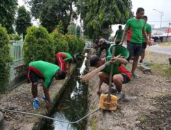 Cegah Banjir dan Penyakit, Kodim 1420/Sidrap Gelar Karya Bakti Bersihkan Saluran Air