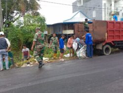 Gotong Royong Babinsa Koramil 1420-03/Maritengngae dan Warga Mojong: Bersihkan Saluran Air, Pererat Sinergi