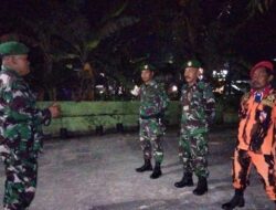 Cipta Kondisi Aman, Babinsa Ramil 07/Baranti Gelar Patroli Siskamling Malam