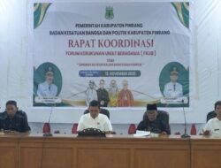 Kepala Kesatuan Bangsa Dan Politik A. Haswidy Rustam, SSTP, M. SI Membuka Langsung Rapat Koordinasi  Forum Kerukunan Umat Beragama  Kabupaten Pinrang