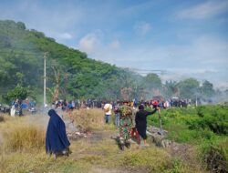 Babinsa Desa Polewali dan Masyarakat Bersatu dalam Karya Bakti Kebersihan Lingkungan