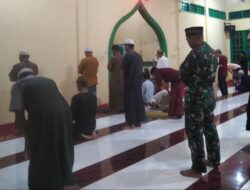 Pererat Silaturahmi Lewat Ibadah, Babinsa Kodim 1420/Sidrap Gelar Safari Subuh Berjamaah