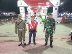 Sinergi Tanpa Batas, Babinsa dan Satpol PP Sidrap Perketat Keamanan Wilayah Lewat Patroli Siskamling