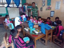 Pastikan Tepat Sasaran, Babinsa Kodim 1420/Sidrap Kawal Distribusi Program Makan Bergizi Gratis