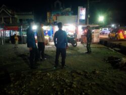 Hadir di Tengah Masyarakat, Babinsa Koramil 1420-02 Pastikan Keamanan Wilayah Tellu Limpoe Kondusif