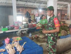 Pastikan Stok Aman, Babinsa Koramil 1420-01 Pantau Harga Sembako di Pasar Sentral Bilokka