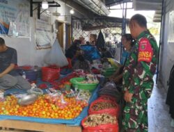 Pastikan Harga Sesuai Standar Pemerintah, Sertu Suburham Pantau Pasar Sentral Pangkajene