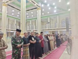 Babinsa Jajaran Kodim 1420/Sidrap Gelar Safari Sholat Subuh Berjamaah, Pererat Kemanunggalan TNI-Rakyat