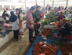 Babinsa Baranti Pantau Harga Sembako, Pastikan Ketersediaan Kebutuhan Pokok Masyarakat