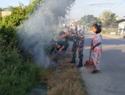 Babinsa Lakessi Bersama Warga Gelar Karya Bakti di Jalan Bawakaraeng