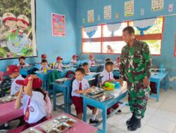 Babinsa Ramil Jajaran Kodim 1420/Sidrap Terus Kawal Pelaksanaan Program Makan Bergizi Gratis